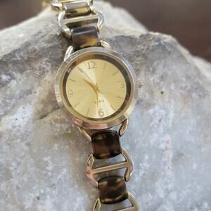 Gold-Tone Women’s Quartz Watch Tortoise Link Bracelet Vintage Style Chic Retro